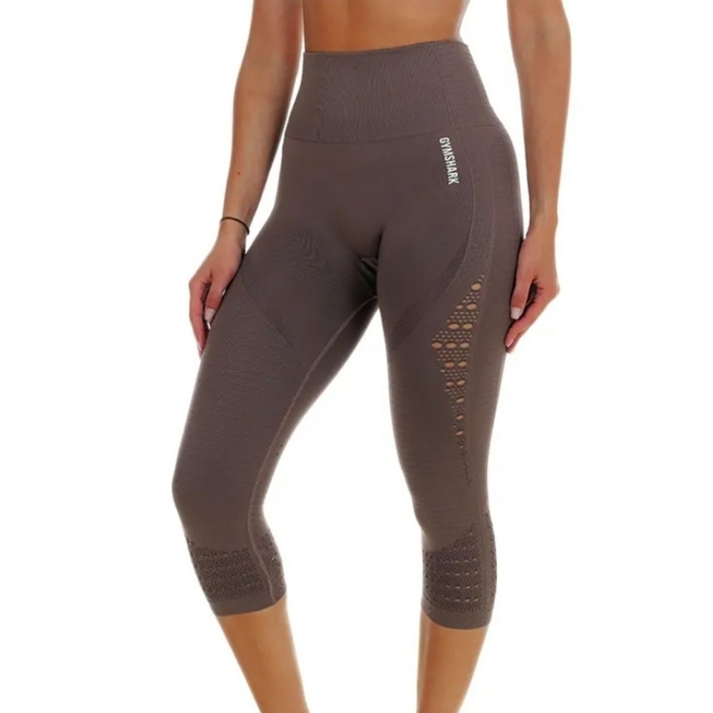 Gymshark Energy Seamless Cropped  Leggins - Women's in Rose Taupe size small